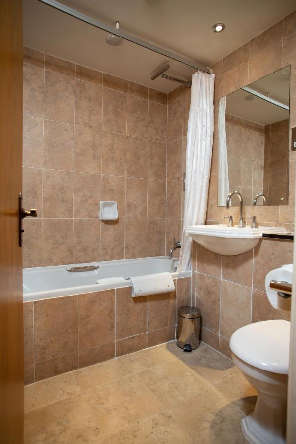 Royal Oak Hotel Бетс-и-код Екстериор снимка