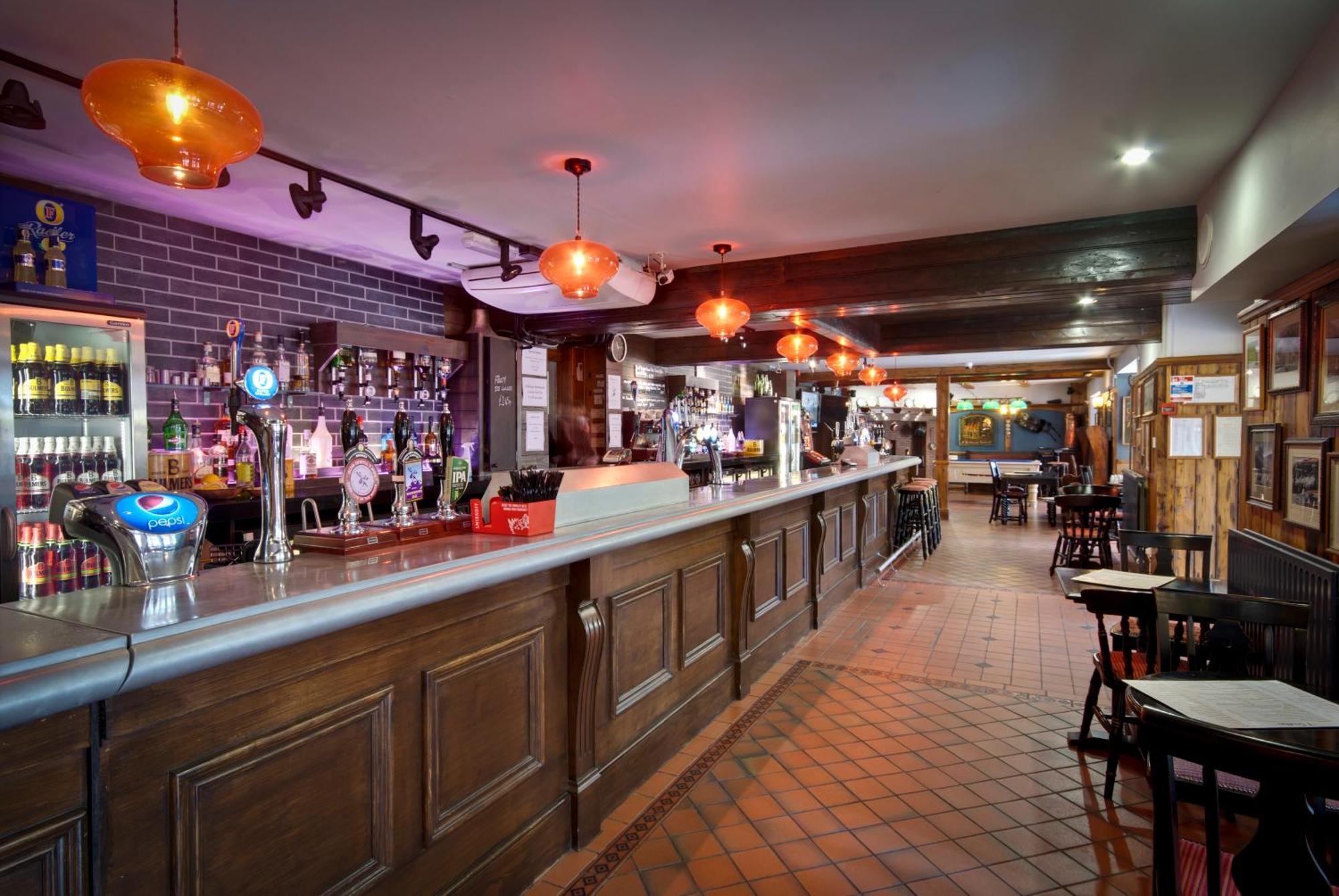 Royal Oak Hotel Бетс-и-код Екстериор снимка